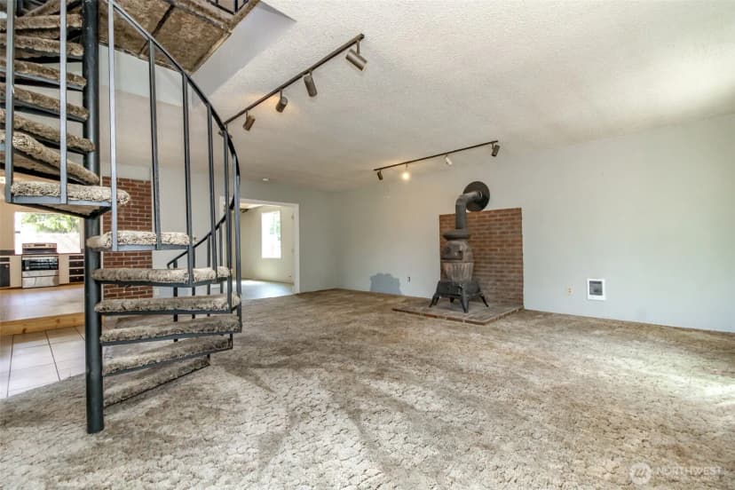 Property photo for 15421 Rose Rd Sw, Lakewood photo 22