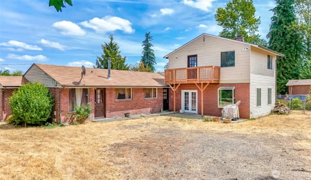 Property photo for 15421 Rose Rd Sw, Lakewood