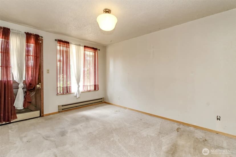 Property photo for 15421 Rose Rd Sw, Lakewood photo 19