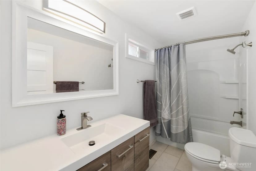 Property photo for 20856 231st Avenue Se, Maple Valley photo 23