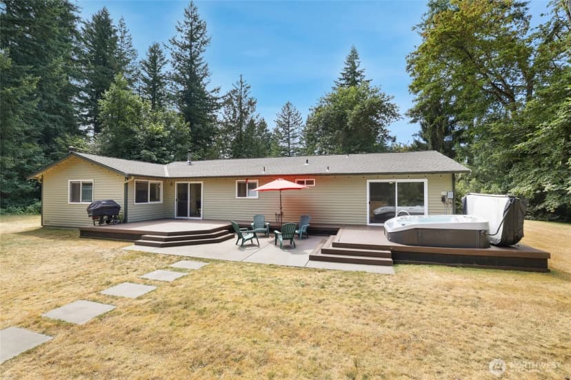 Property photo for 20856 231st Avenue Se, Maple Valley photo 24
