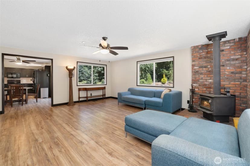 Property photo for 20856 231st Avenue Se, Maple Valley photo 13