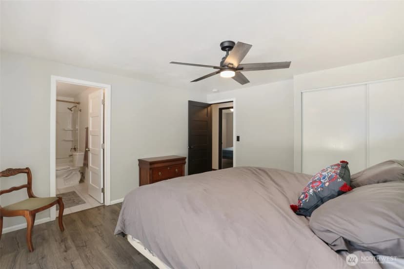 Property photo for 20856 231st Avenue Se, Maple Valley photo 15
