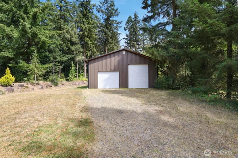 Property photo for 20856 231st Avenue Se, Maple Valley photo 31