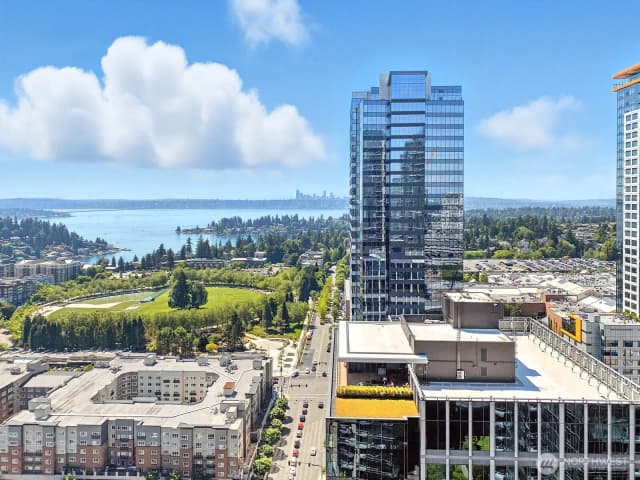 Property photo for 10700 Ne 4th Street #3116, Bellevue