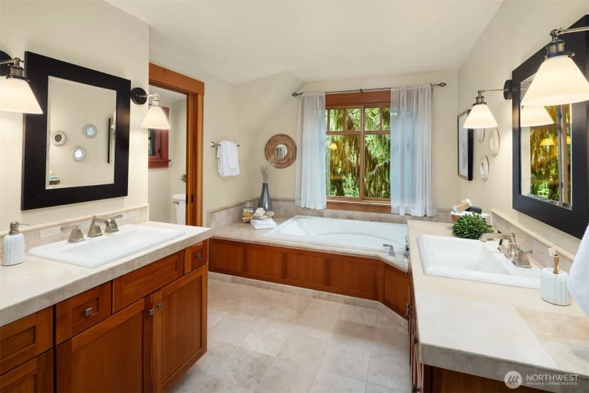Property photo for 24211 Se 106th Place, Issaquah photo 20