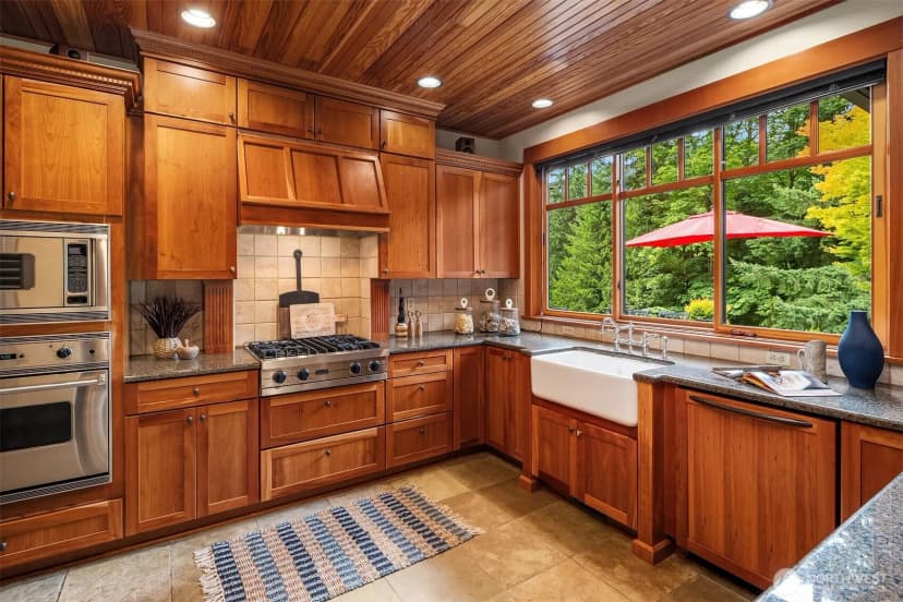 Property photo for 24211 Se 106th Place, Issaquah photo 11