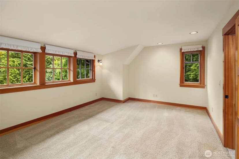 Property photo for 24211 Se 106th Place, Issaquah photo 24