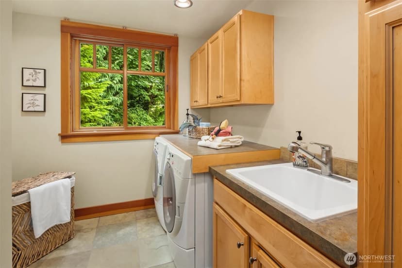 Property photo for 24211 Se 106th Place, Issaquah photo 17
