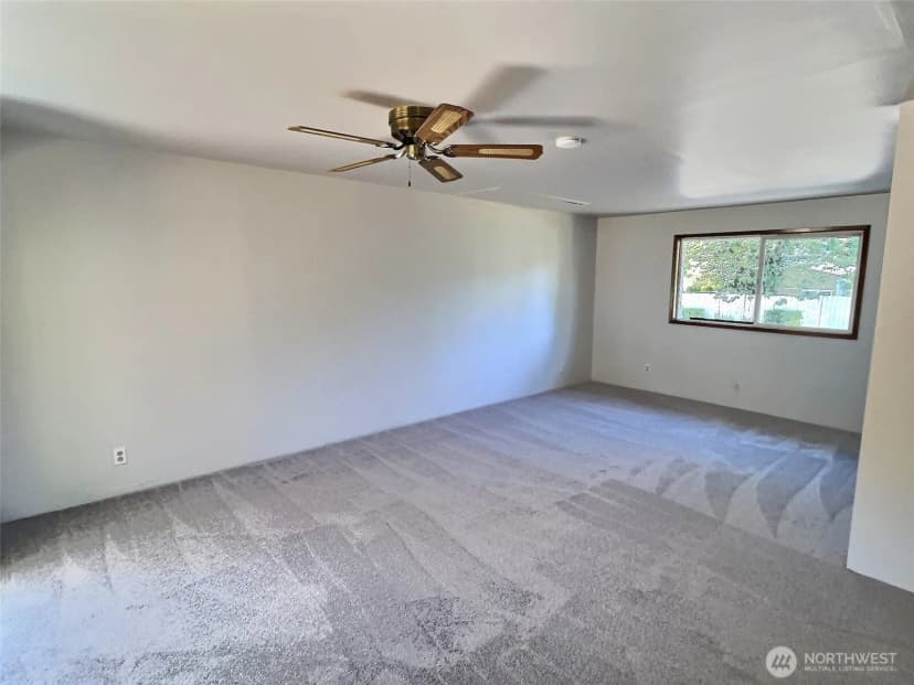 Property photo for 14922 134th Avenue Se, Renton photo 18