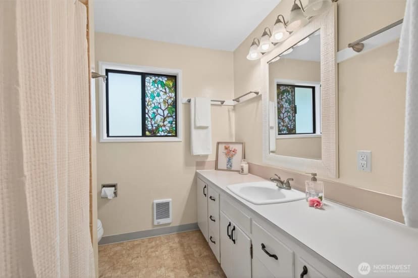 Property photo for 110 Laurel Park Drive, Longview photo 19