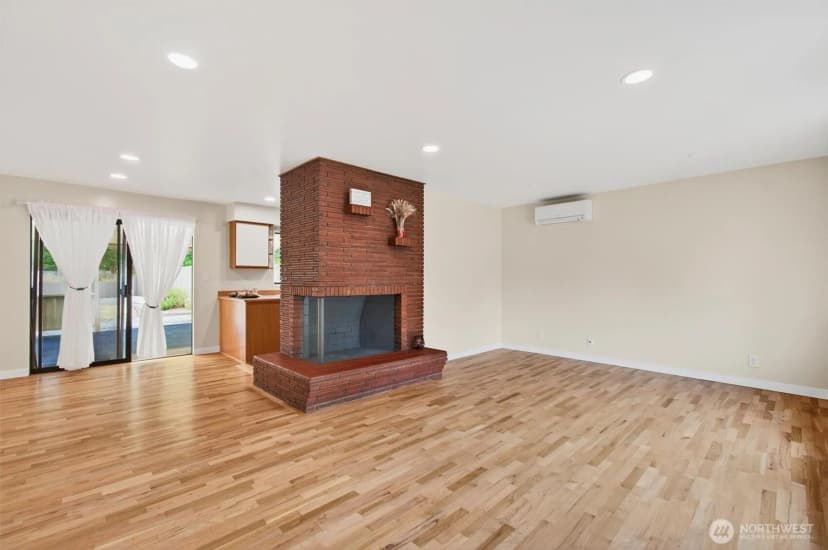 Property photo for 110 Laurel Park Drive, Longview photo 9