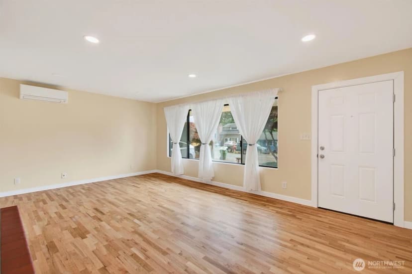 Property photo for 110 Laurel Park Drive, Longview photo 12