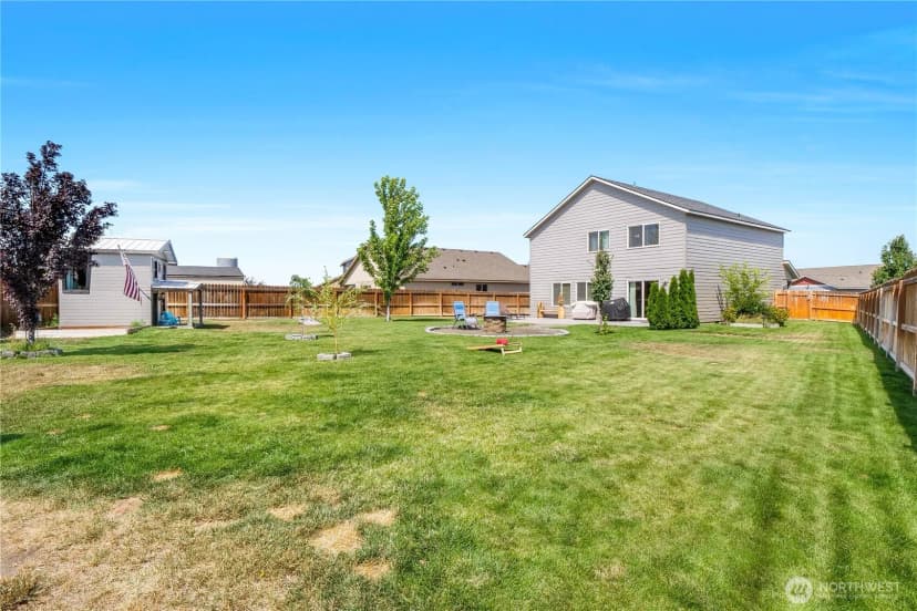 Property photo for 35 Parkside Loop, Ephrata photo 34
