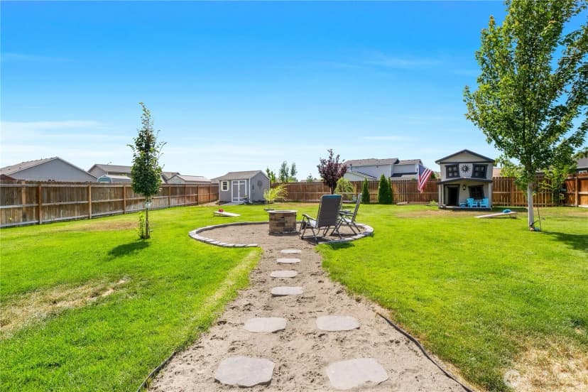 Property photo for 35 Parkside Loop, Ephrata photo 33