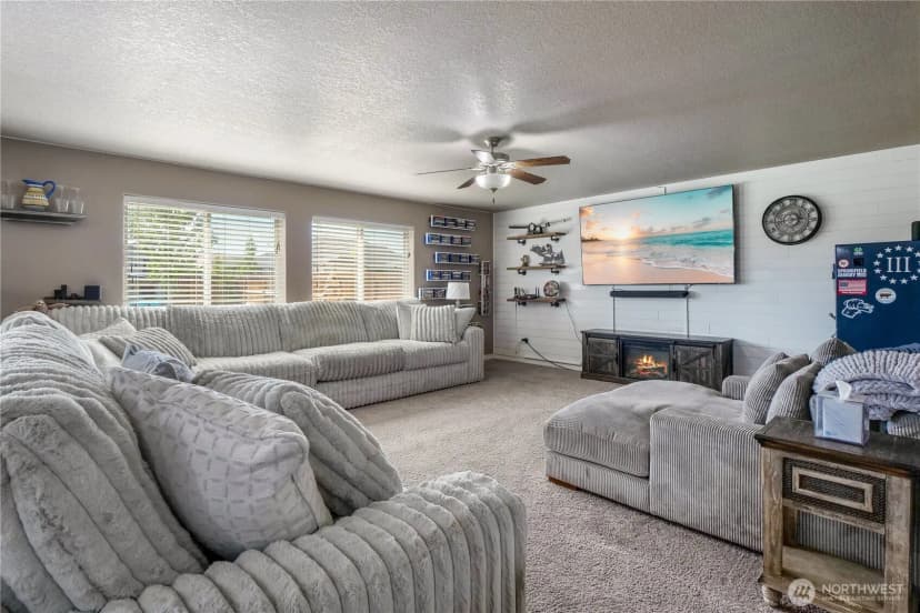 Property photo for 35 Parkside Loop, Ephrata photo 12