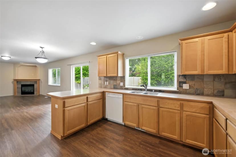 Property photo for 2304 Cooper Crest Place Nw, Olympia photo 16