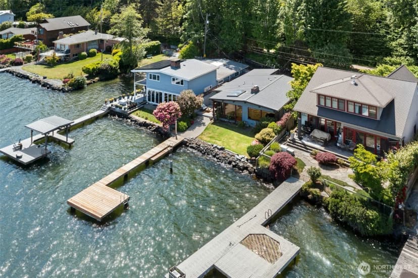 Property photo for 13008 Riviera Place Ne, Seattle photo 33