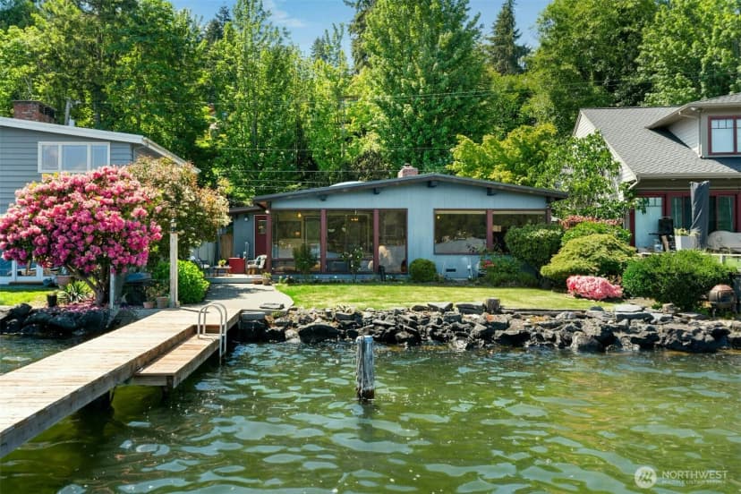 Property photo for 13008 Riviera Place Ne, Seattle photo 27