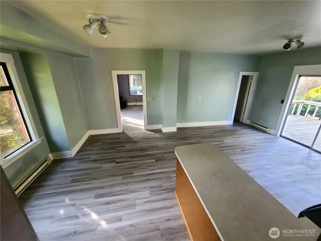 Property photo for 181 10th Street, Blaine photo 2