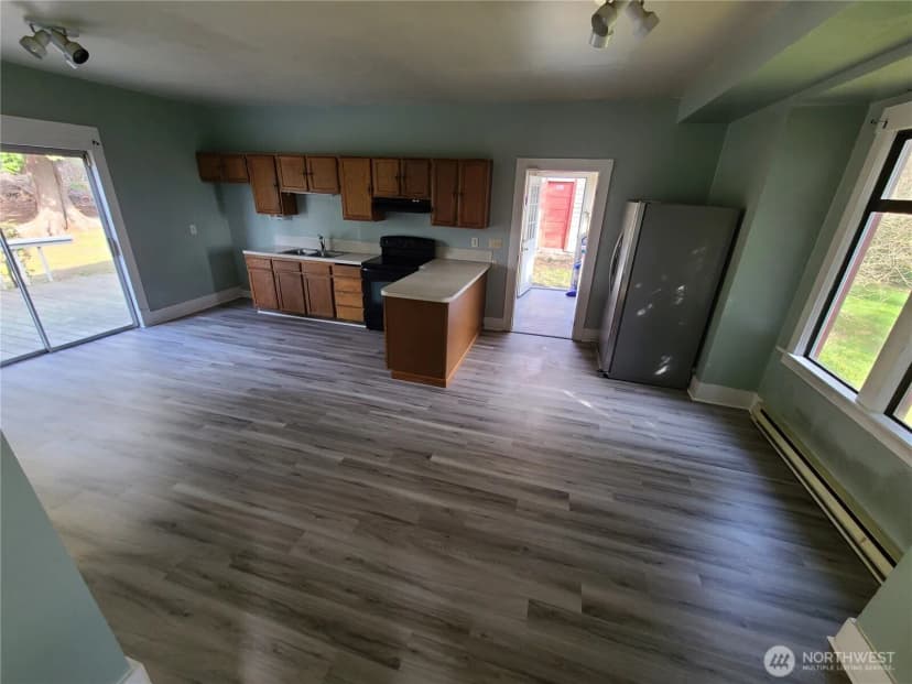 Property photo for 181 10th Street, Blaine photo 6