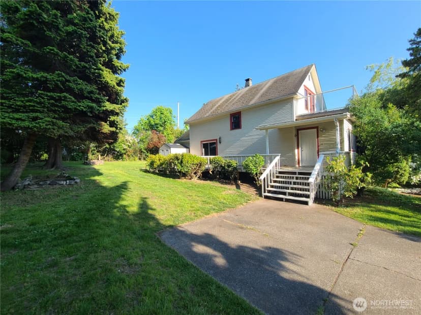 Property photo for 181 10th Street, Blaine photo 25