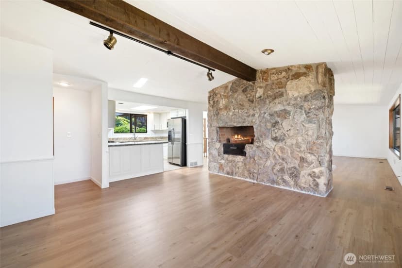 Property photo for 4709 Somerset Drive Se, Bellevue photo 15