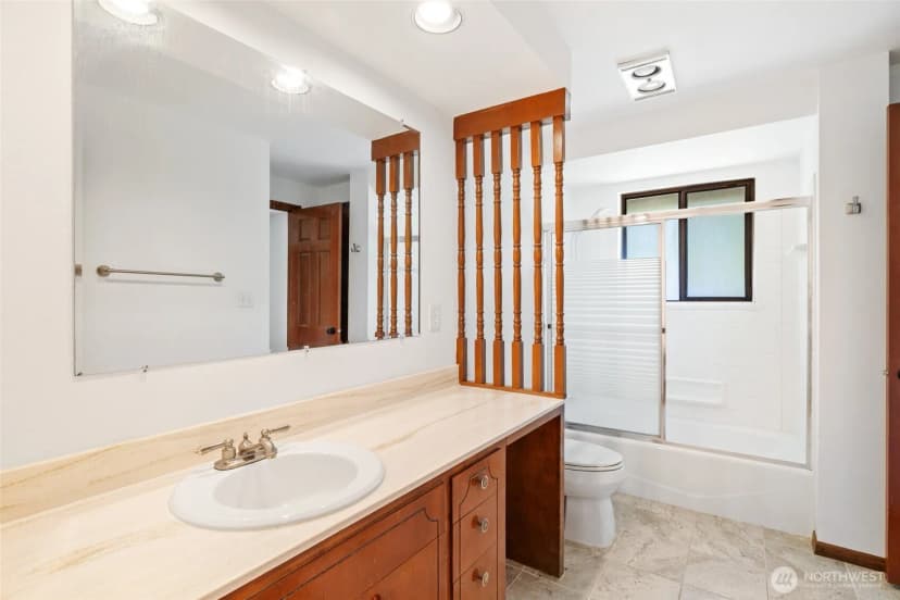 Property photo for 4709 Somerset Drive Se, Bellevue photo 30