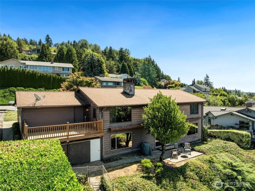 Property photo for 4709 Somerset Drive Se, Bellevue photo 38