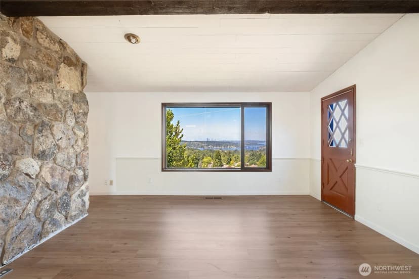 Property photo for 4709 Somerset Drive Se, Bellevue photo 13