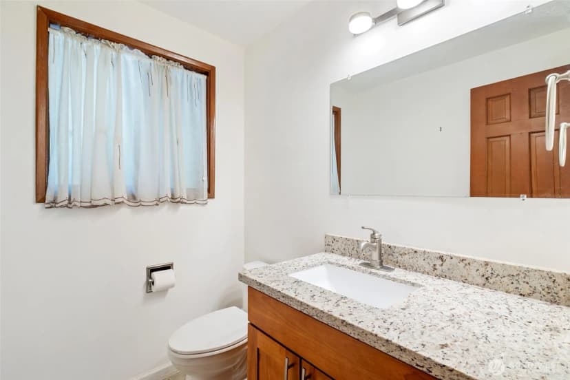 Property photo for 4709 Somerset Drive Se, Bellevue photo 29