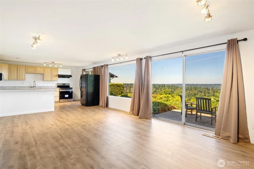 Property photo for 4709 Somerset Drive Se, Bellevue photo 21