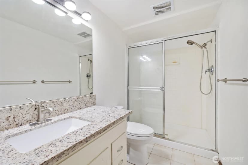 Property photo for 4709 Somerset Drive Se, Bellevue photo 31