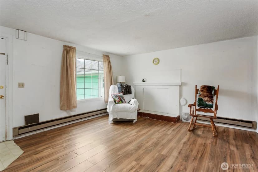 Property photo for 13230 Beverly Park Road, Mukilteo photo 3