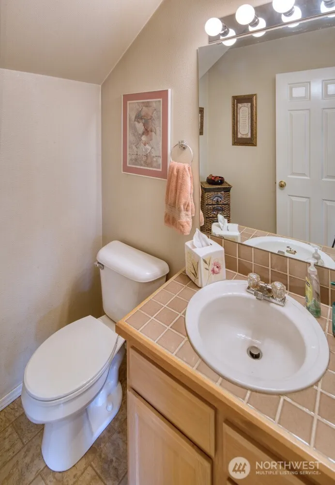 Property photo for 22635 127th Avenue Se, Kent photo 19