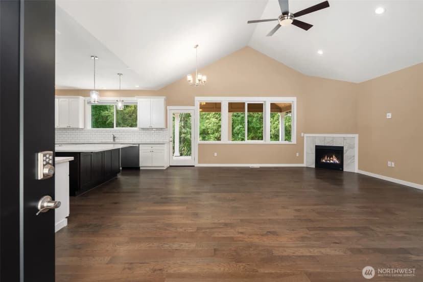 Property photo for 216 Cornwall Road Nw #1, Lakebay photo 7