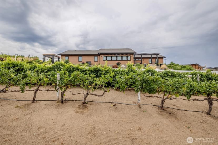 Property photo for 54 Shade Tree Lane, Wenatchee photo 5