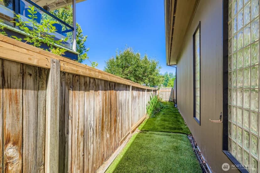 Property photo for 13310 Bitter Place N, Seattle photo 33
