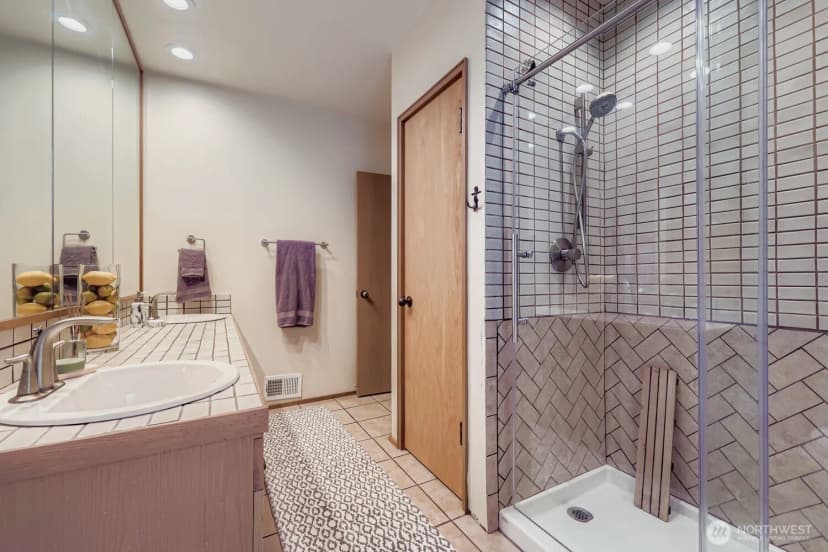 Property photo for 13310 Bitter Place N, Seattle photo 25