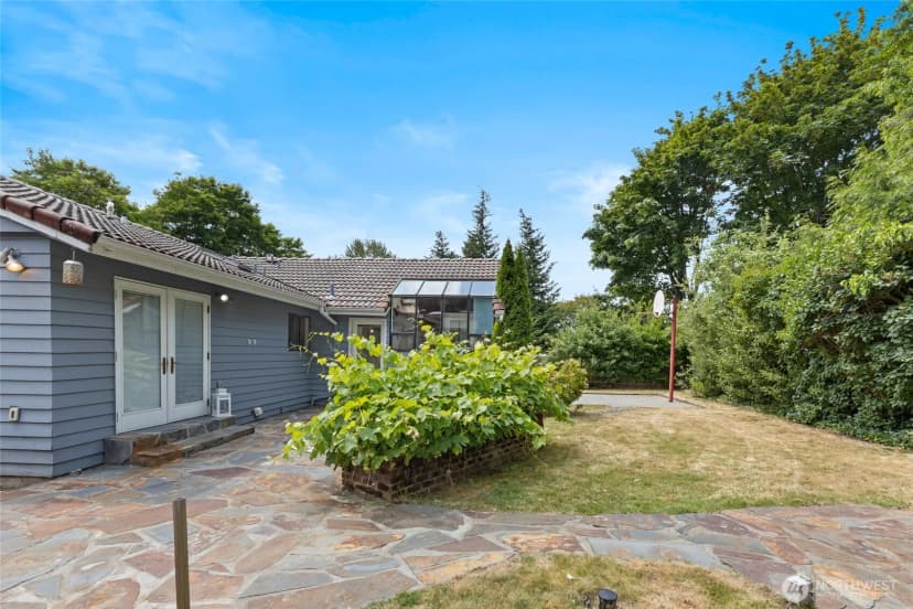 Property photo for 10438 Ne 116th Street, Kirkland photo 26