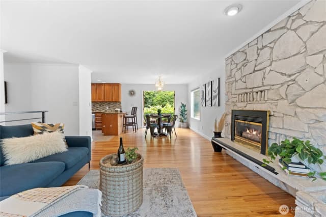 Property photo for 10438 Ne 116th Street, Kirkland photo 5