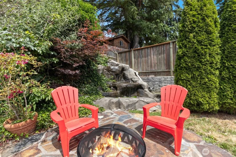 Property photo for 10438 Ne 116th Street, Kirkland photo 24