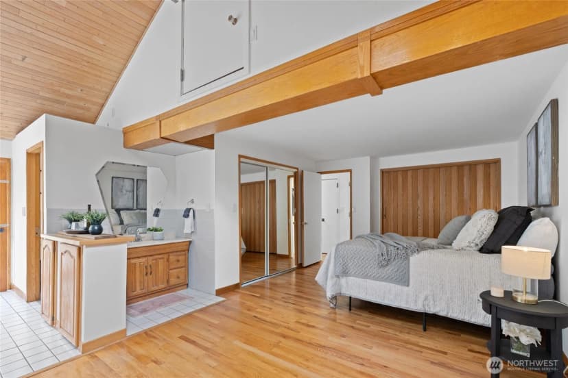 Property photo for 10438 Ne 116th Street, Kirkland photo 14