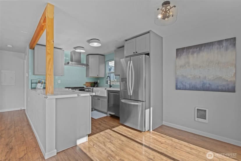 Property photo for 1128 N 91st Street, Seattle photo 9