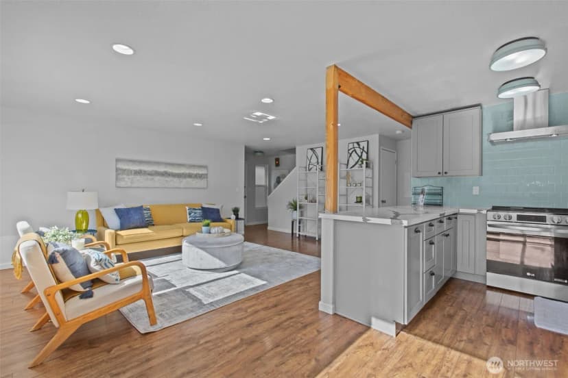 Property photo for 1128 N 91st Street, Seattle photo 2