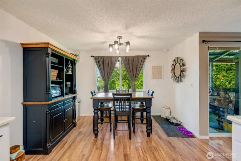 Property photo for 1211 N 8th Street #8, Mount Vernon photo 6