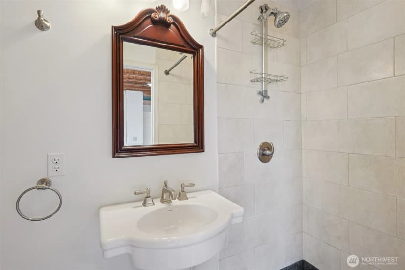 Property photo for 4027 S 128th Street, Tukwila photo 21