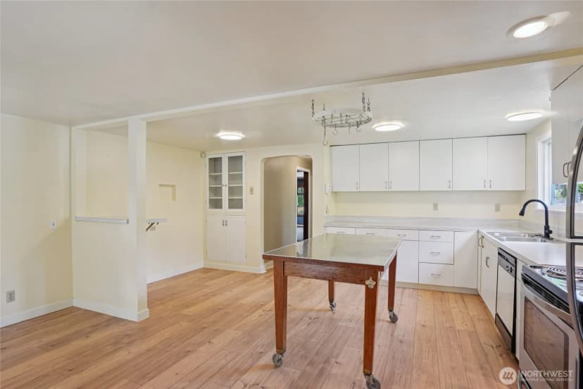 Property photo for 4027 S 128th Street, Tukwila photo 6