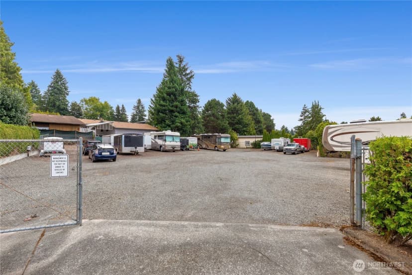 Property photo for 818 243rd St Sw, Bothell photo 36
