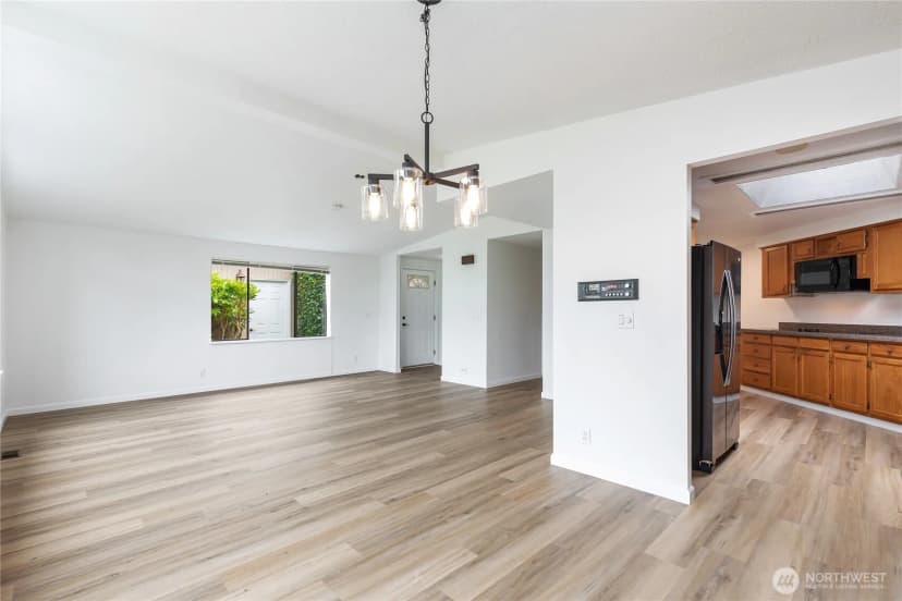 Property photo for 818 243rd St Sw, Bothell photo 11